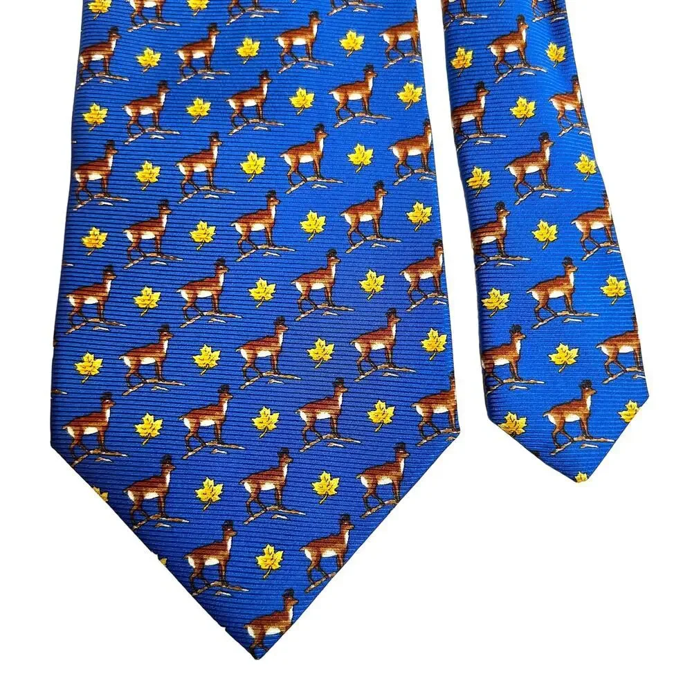 Banana Republic 100% Silk Necktie Holiday Fall Season Deer in Blue 56